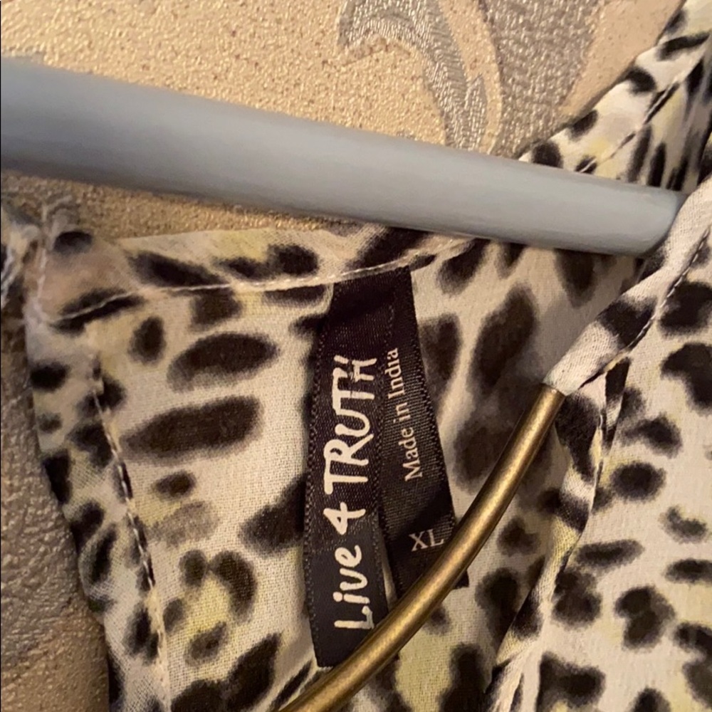 Zebra Pattern Sheer Tank Top - Picture 2 of 3